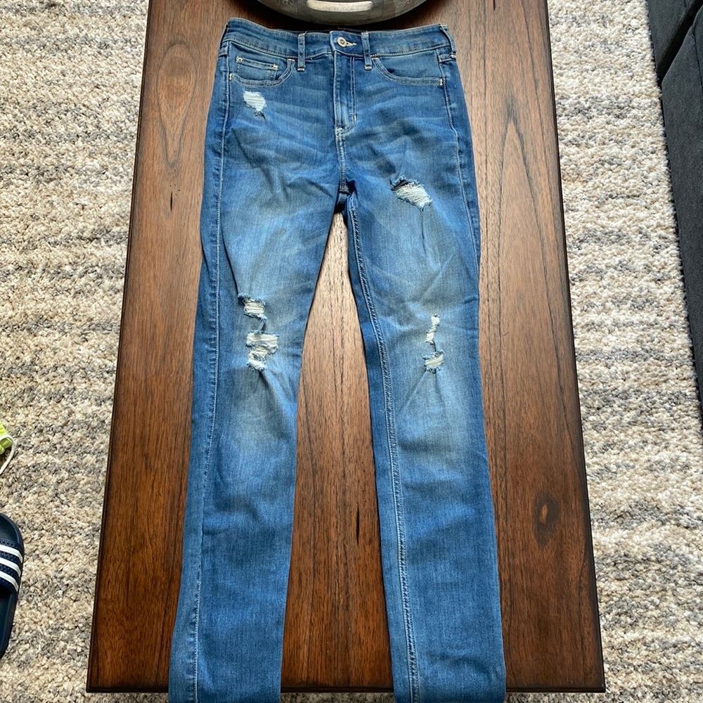 Hollister high rise skinny jeans, size 26